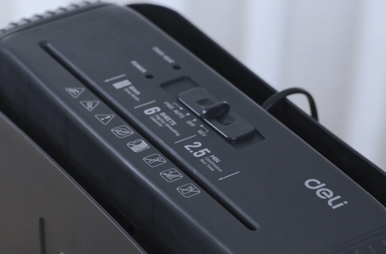 01 Deli ET102SC Strip-cut Paper Shredder