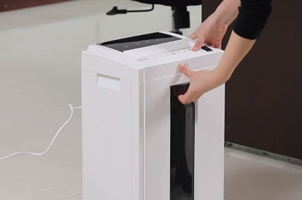 Deli ET051 Paper Shredder