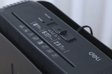 Deli ET102SC Strip-cut Paper Shredder