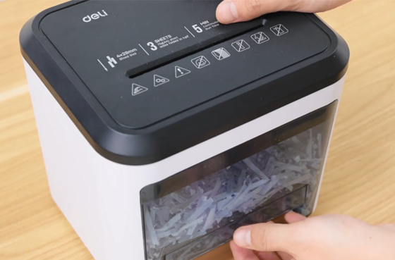 01 Deli ET002 Paper Shredder