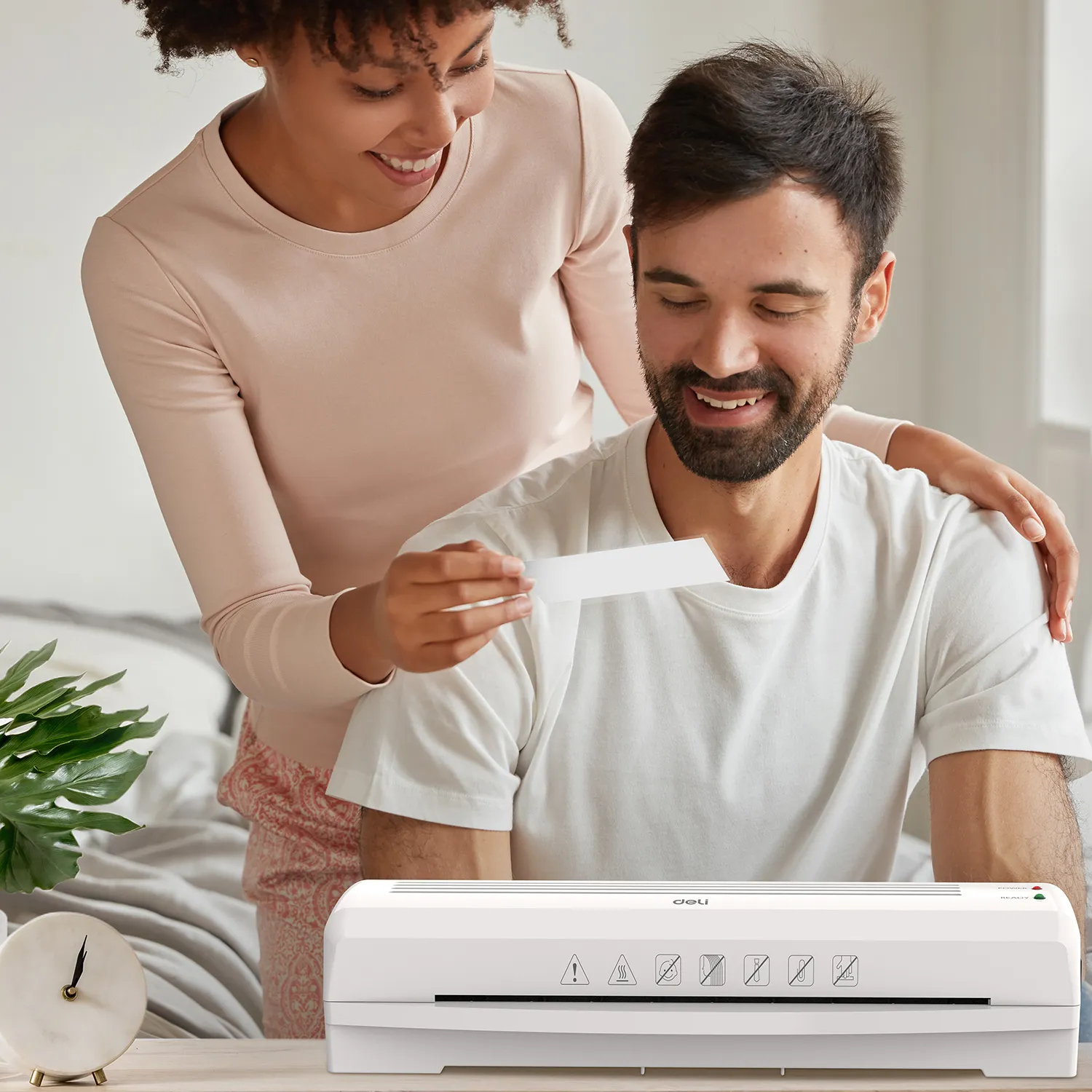 E14378 80-125 mic A4 Plastics Laminator